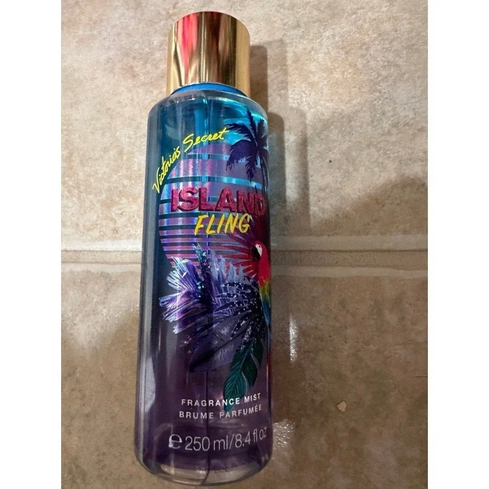 Victoria's Secret Island Fling Fragrance‎ Mist Tropical Body Spray